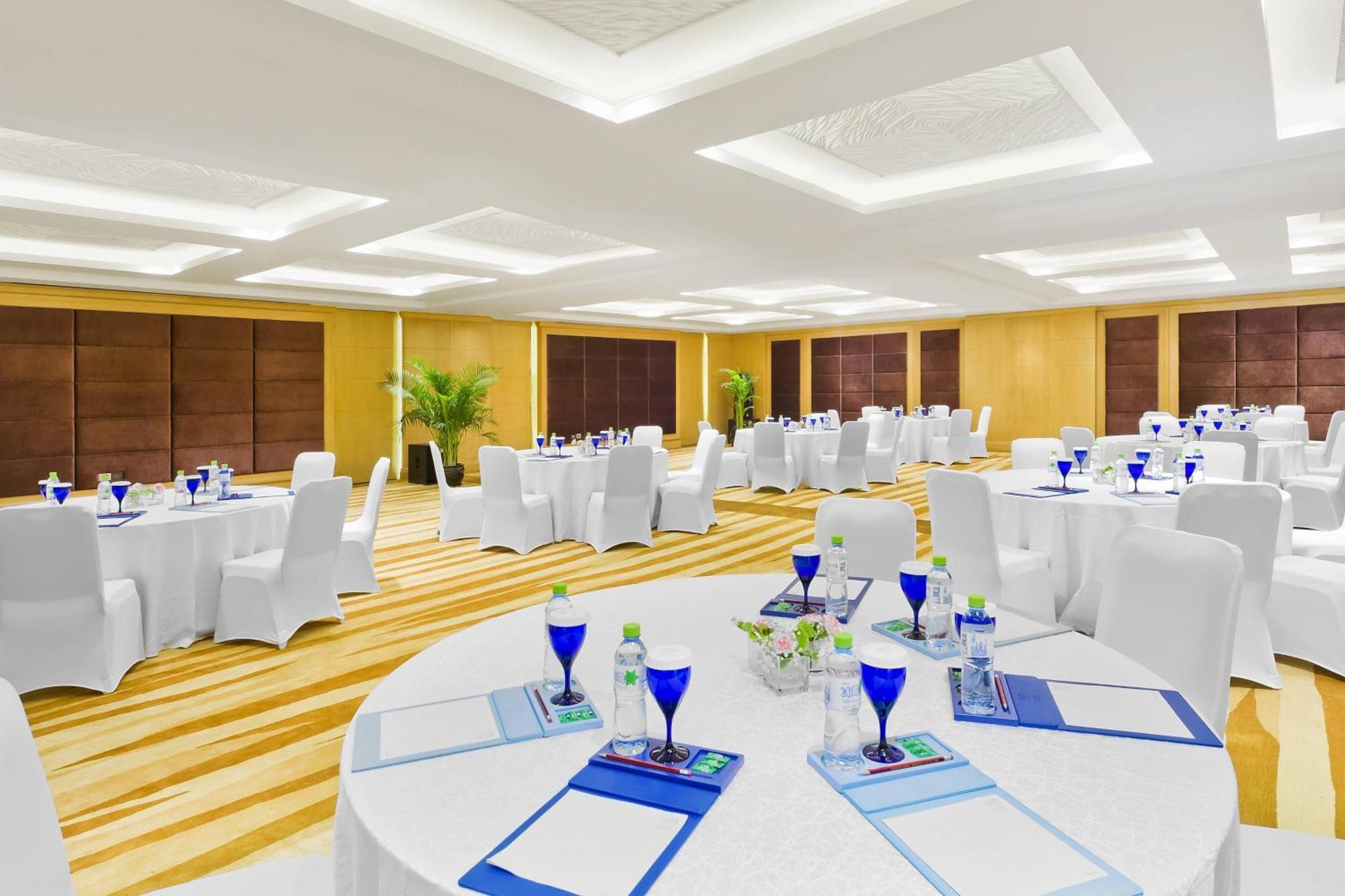 Hotel Four Points By Sheraton Hainan, 5*